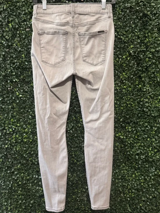 WHBM HIGH-RISE DENİM LEGGING
JEANIE DENIM IN GRAY CHARCOAL WASH - Picture 5 of 16